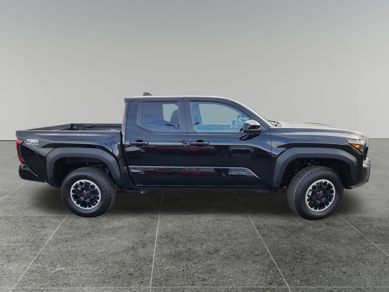 Used 2024 Toyota Tacoma TRD Off-Road image 8