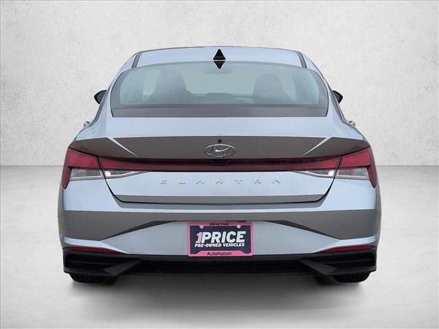 Used 2022 Hyundai Elantra SEL w/ Convenience Package image 7