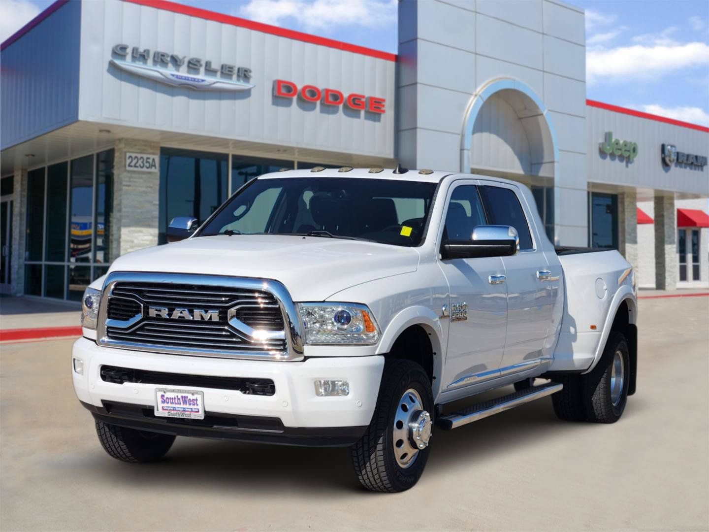 Used 2017 RAM 3500 Laramie Longhorn AWD/4WD image 2