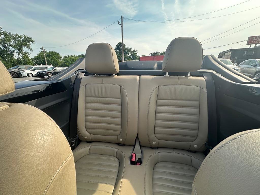 Used 2013 Volkswagen Beetle 2.5 FWD image 24