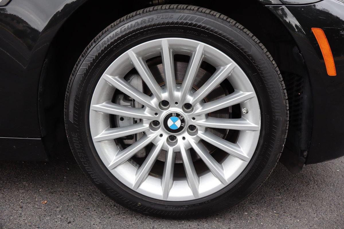 Used 2011 BMW 535i xDrive Sedan AWD/4WD image 45