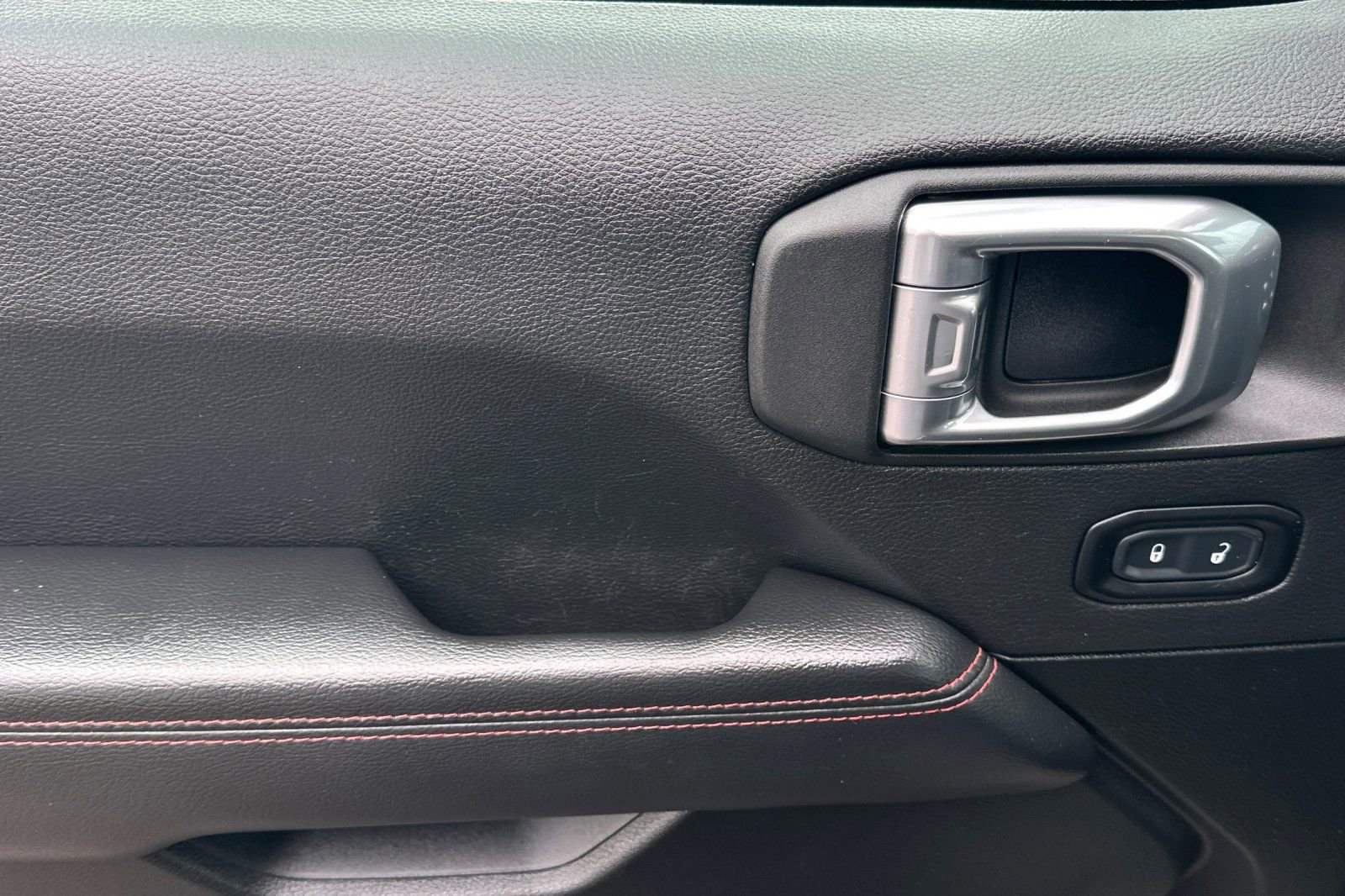 Used 2020 Jeep Gladiator Rubicon image 11