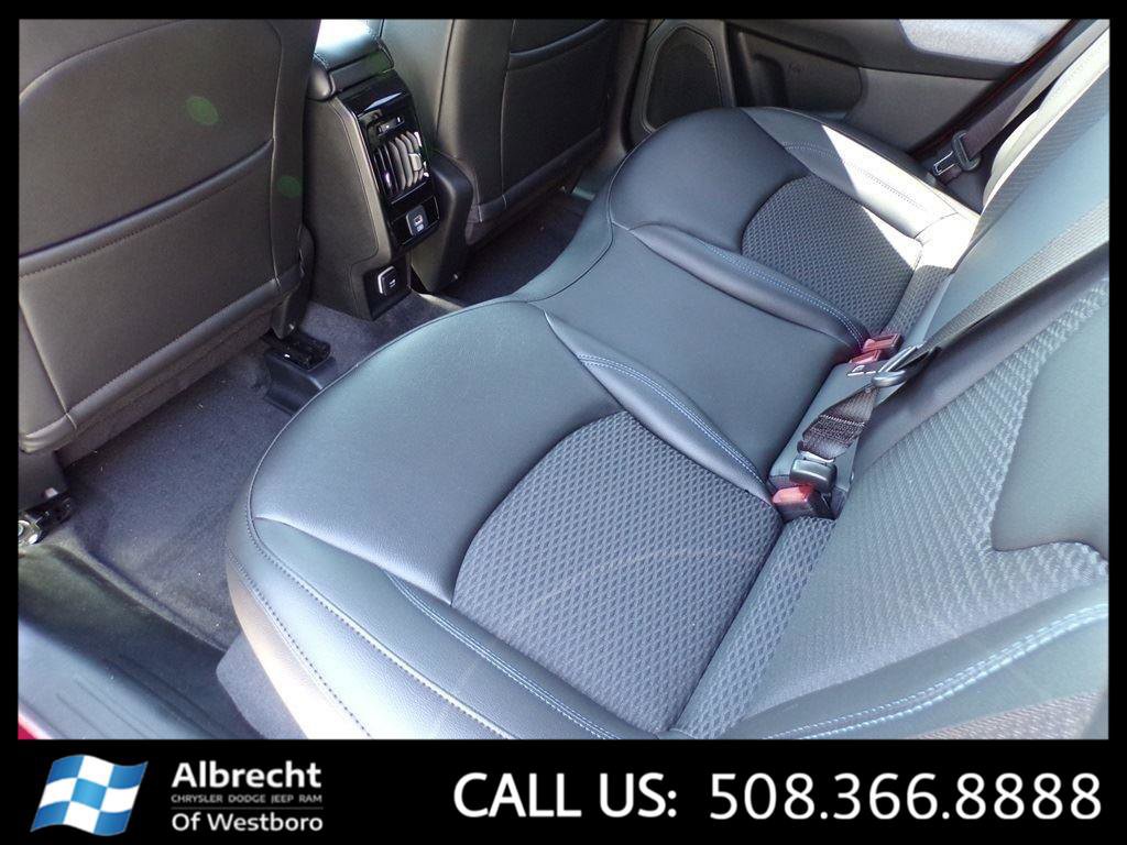 New 2023 Jeep Compass Latitude image 12