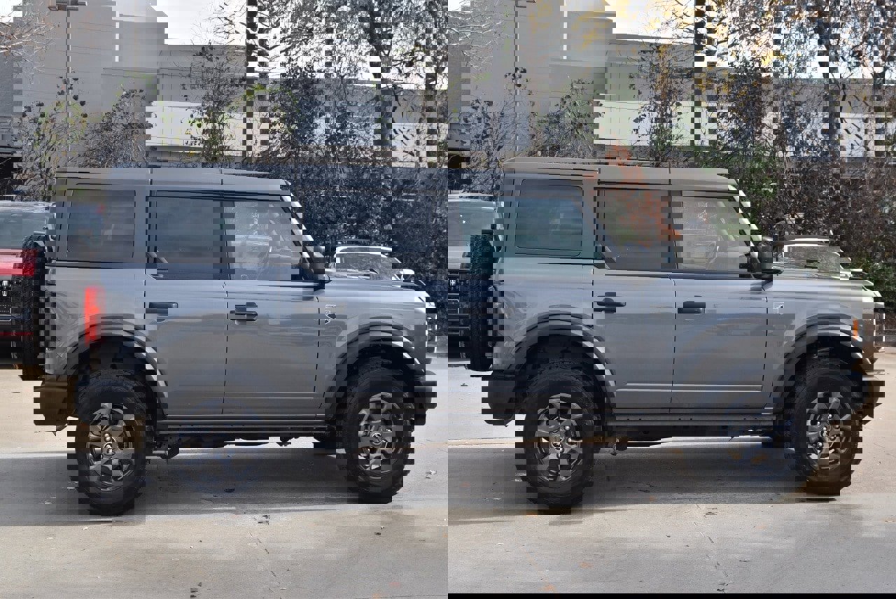 Certified 2023 Ford Bronco Big Bend image 6
