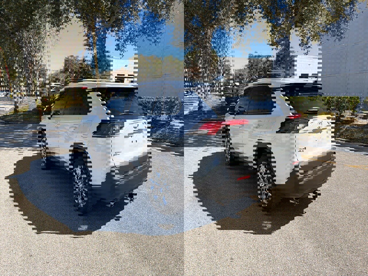 Used 2025 Toyota RAV4 XLE Premium image 3