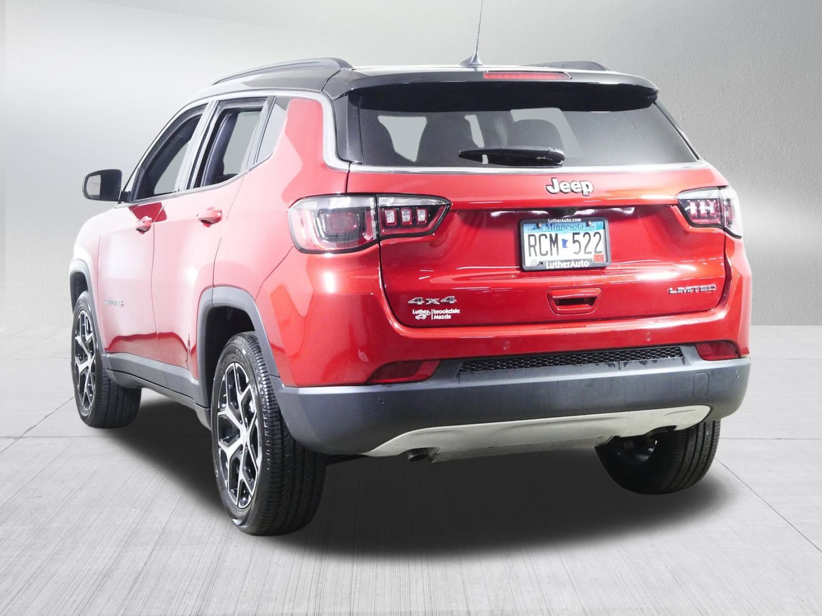 Used 2024 Jeep Compass Limited image 5