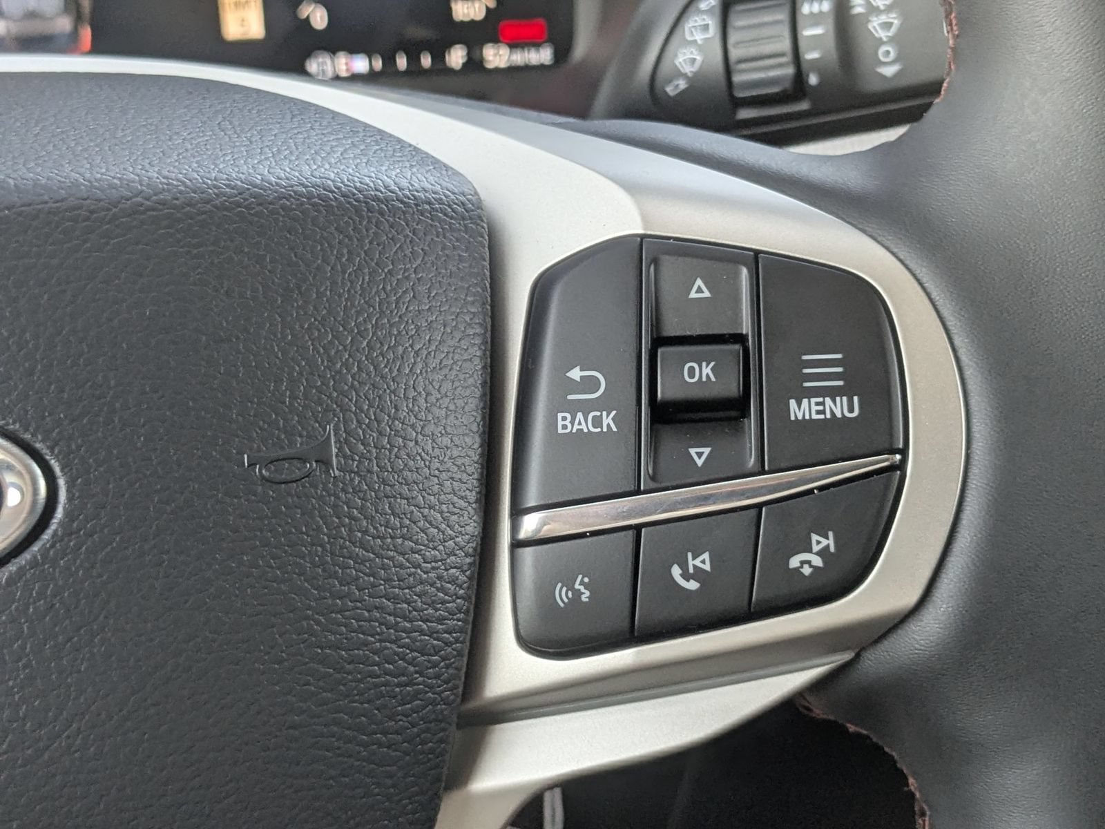 New 2026 Ford Explorer Active w/ Active Comfort Package AWD/4WD image 18