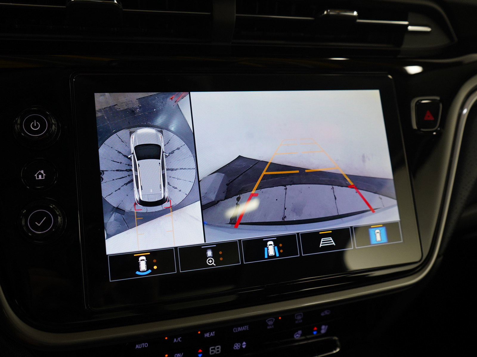 Used 2022 Chevrolet Bolt EUV Premier w/ Sun & Sound Package FWD image 21