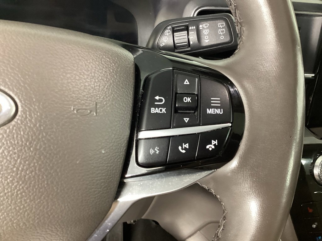 Used 2022 Ford Explorer Platinum w/ Equipment Group 601A AWD/4WD image 15