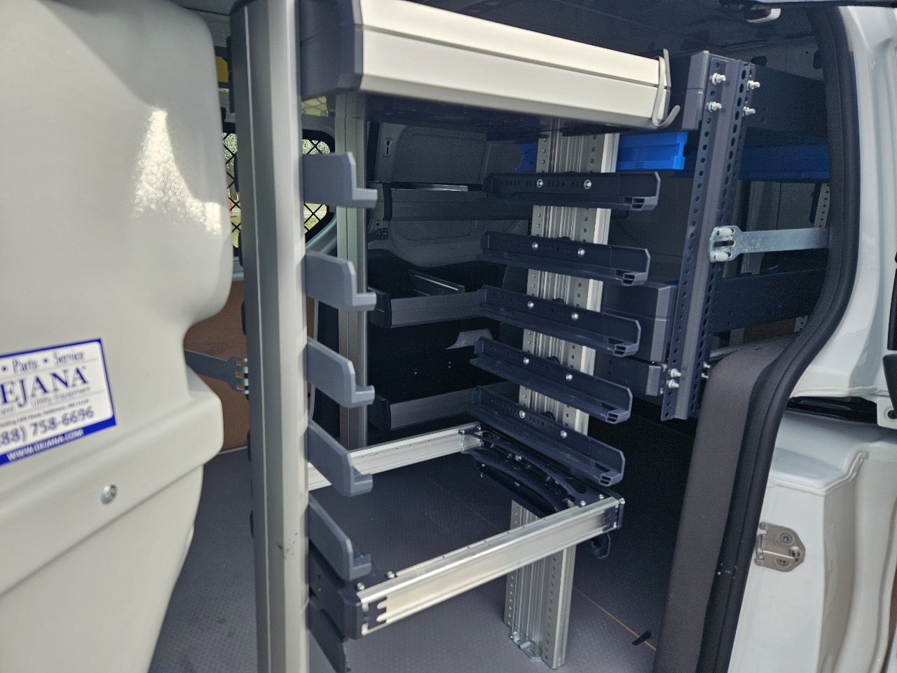 Used 2022 Ford Transit Connect XL image 19