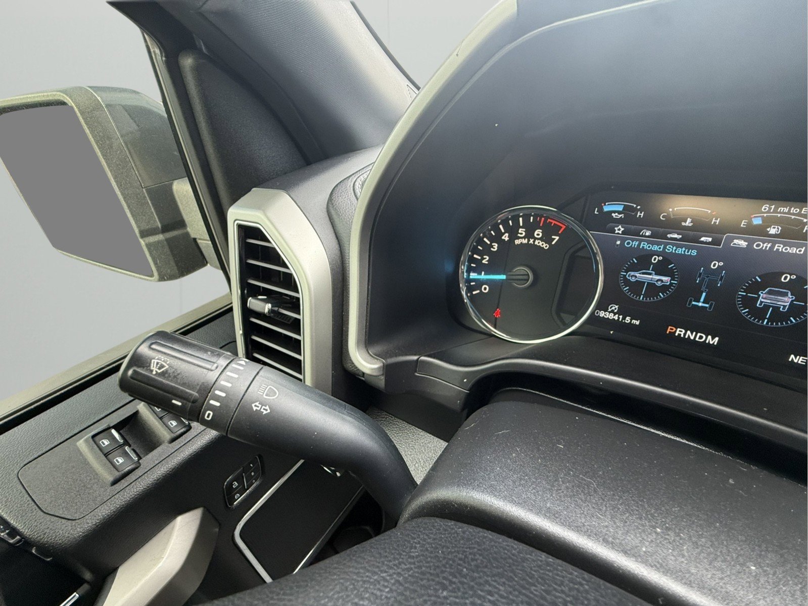 Used 2019 Ford F150 Lariat image 29