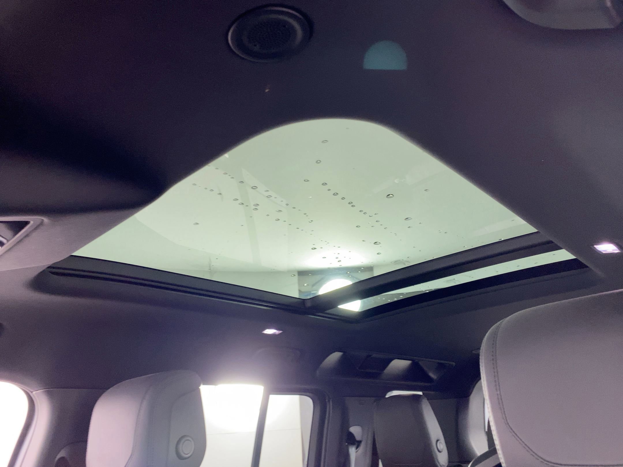 Certified 2023 Land Rover Defender 110 V8 AWD/4WD image 12