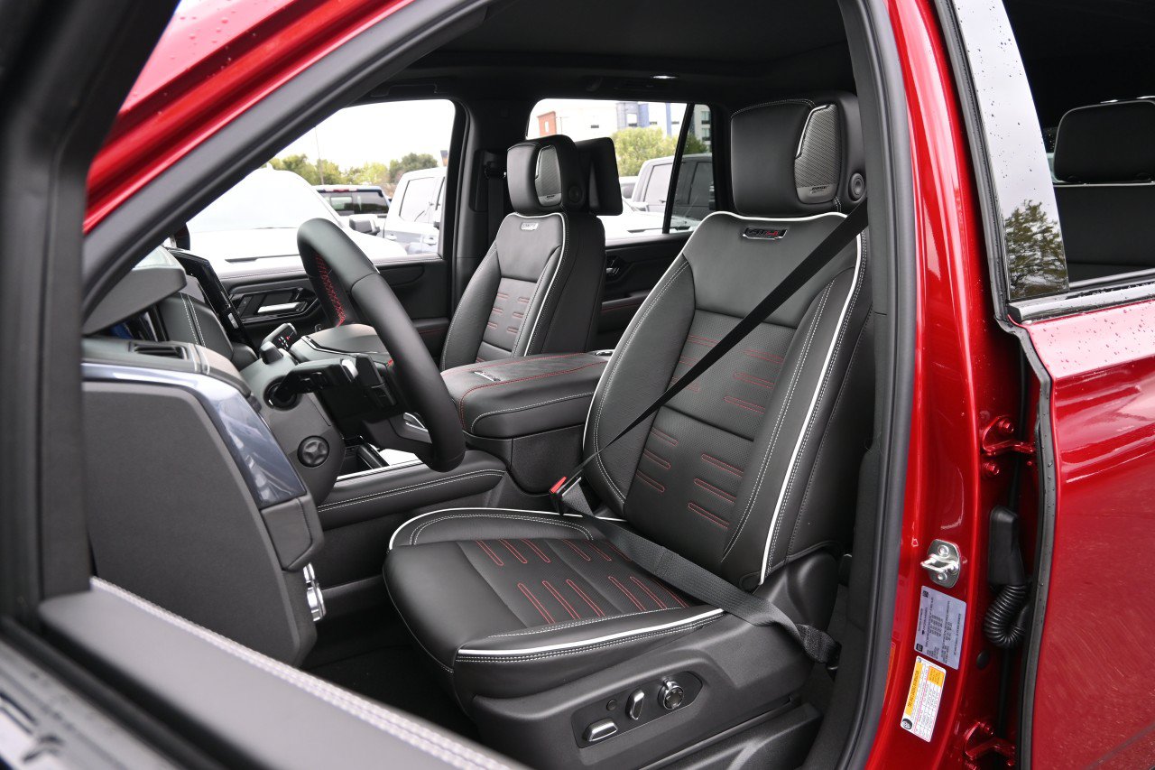New 2027 GMC Yukon AT4 Ultimate AWD/4WD image 36