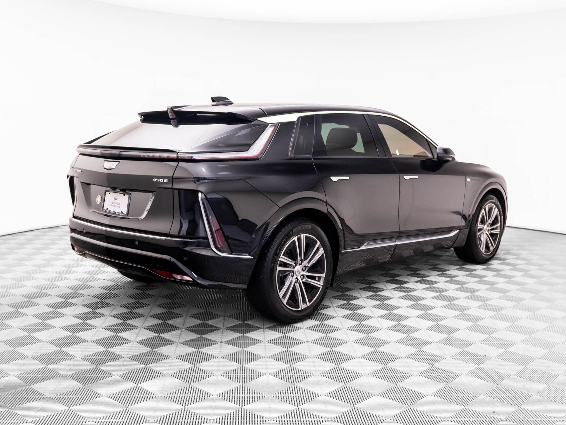 Certified 2024 Cadillac Lyriq Luxury RWD image 5