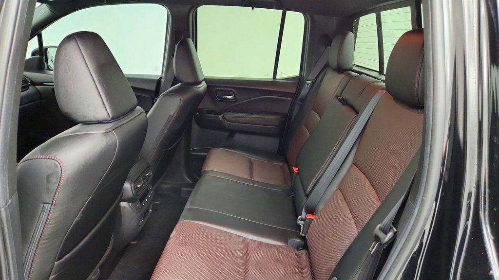 Used 2024 Honda Ridgeline Black Edition image 21