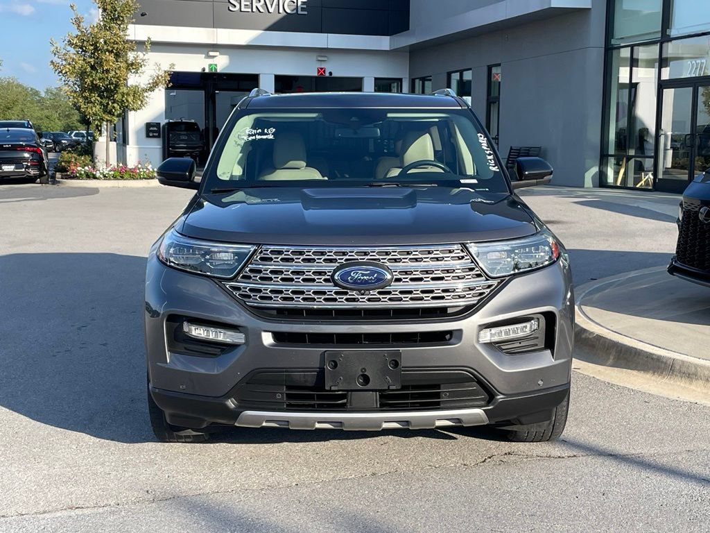 Used 2021 Ford Explorer Limited w/ Equipment Group 301A AWD/4WD image 2