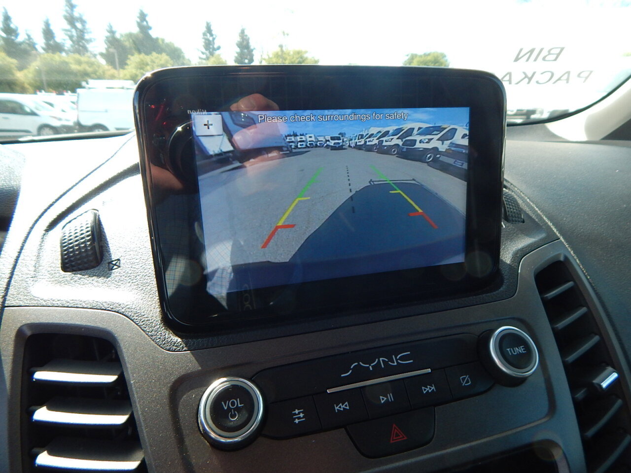 Used 2020 Ford Transit Connect XL image 26