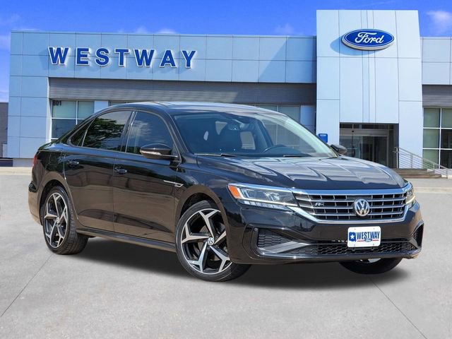 Used 2020 Volkswagen Passat 2.0T R-Line FWD image 1
