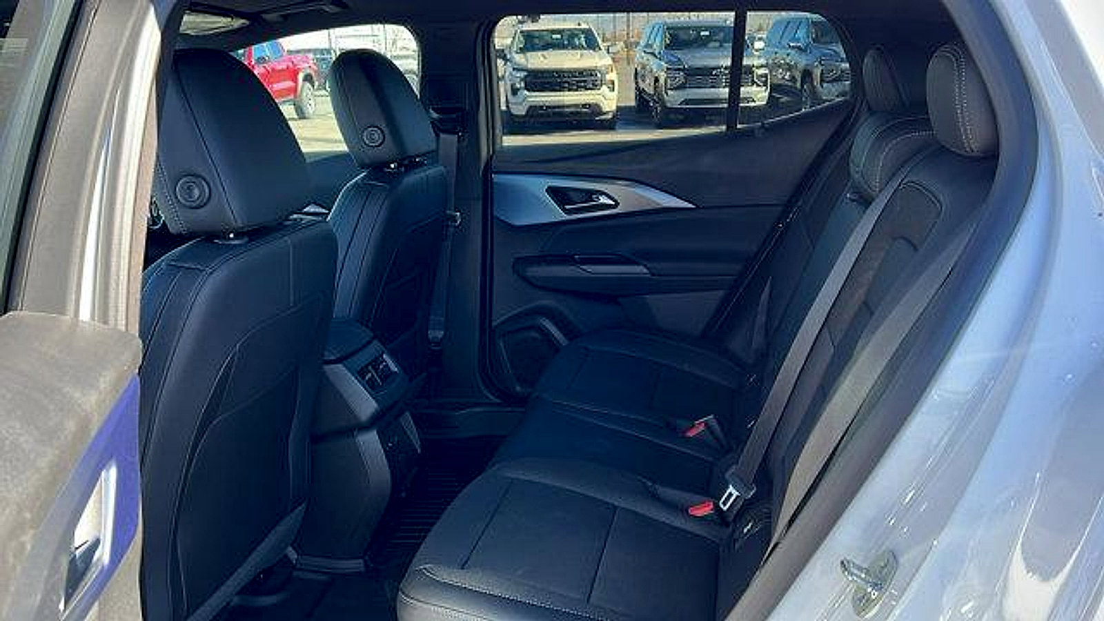 New 2026 Chevrolet Equinox EV LT image 13