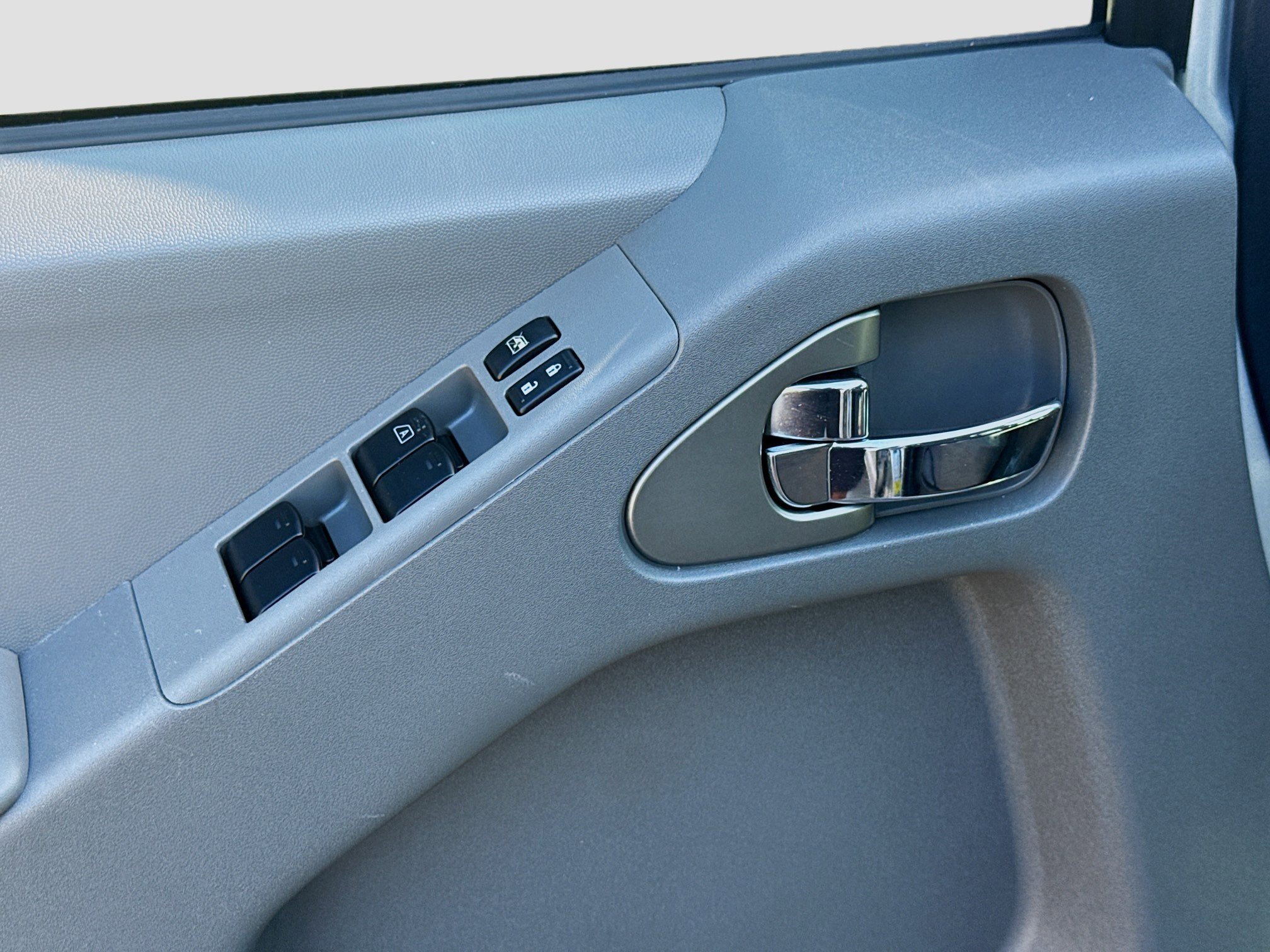 Used 2018 Nissan Frontier SV w/ Value Truck Package image 16