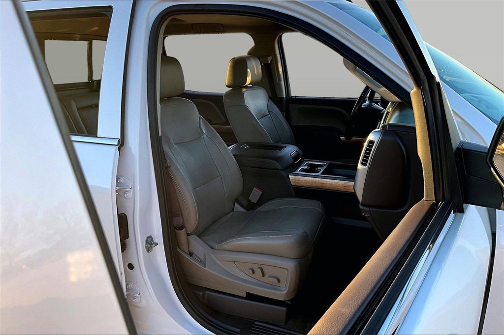 Used 2018 Chevrolet Silverado 1500 LTZ w/ Texas Edition image 7