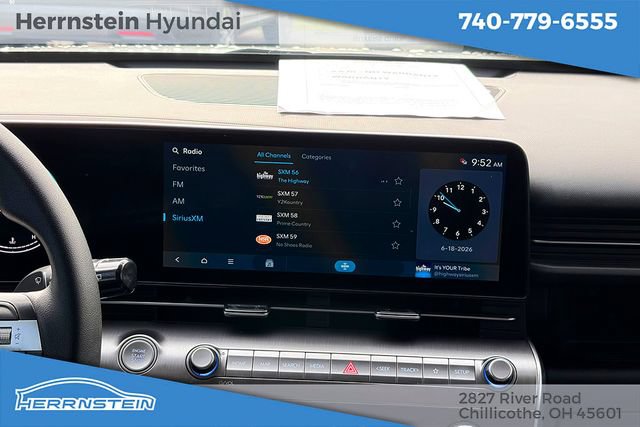 Certified 2025 Hyundai Kona SE AWD/4WD image 9