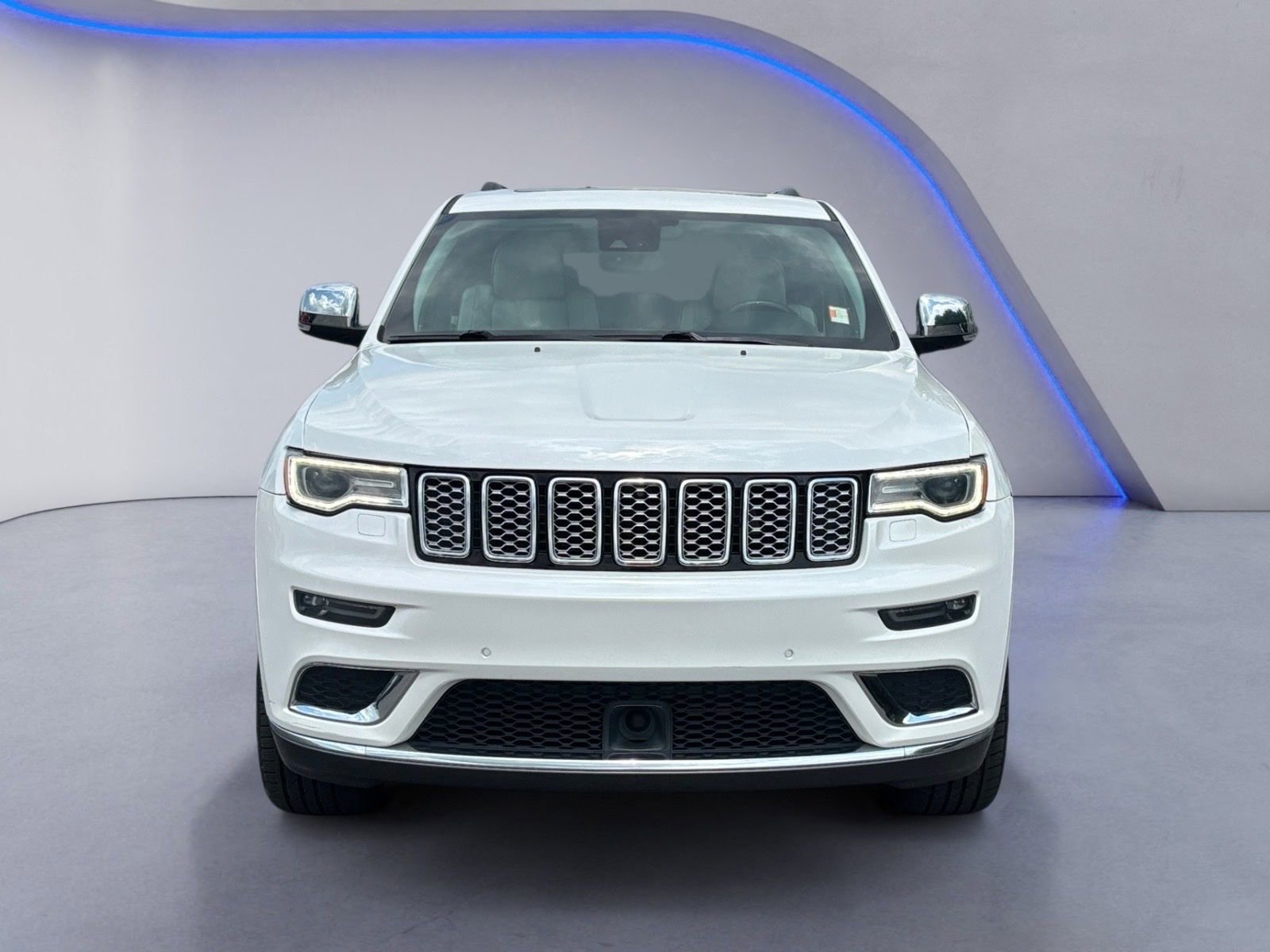 Used 2017 Jeep Grand Cherokee Summit AWD/4WD image 11