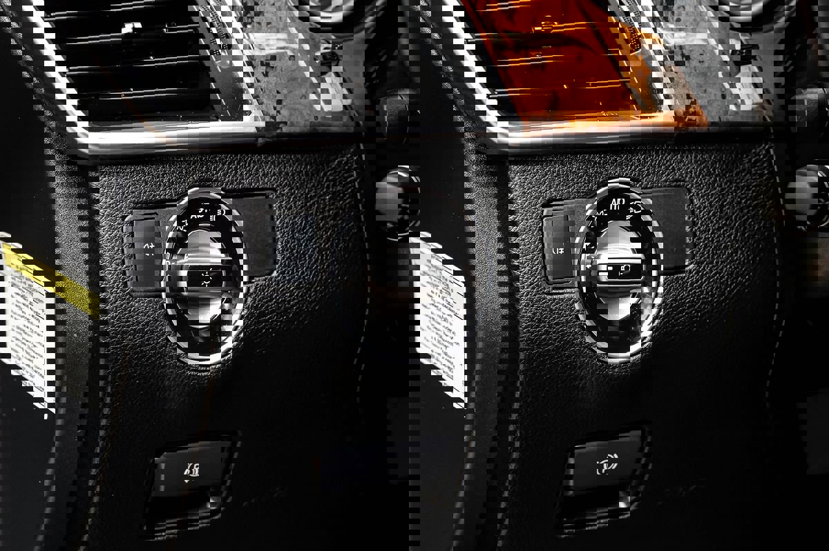 Used 2014 Mercedes-Benz GL 450 4MATIC image 25