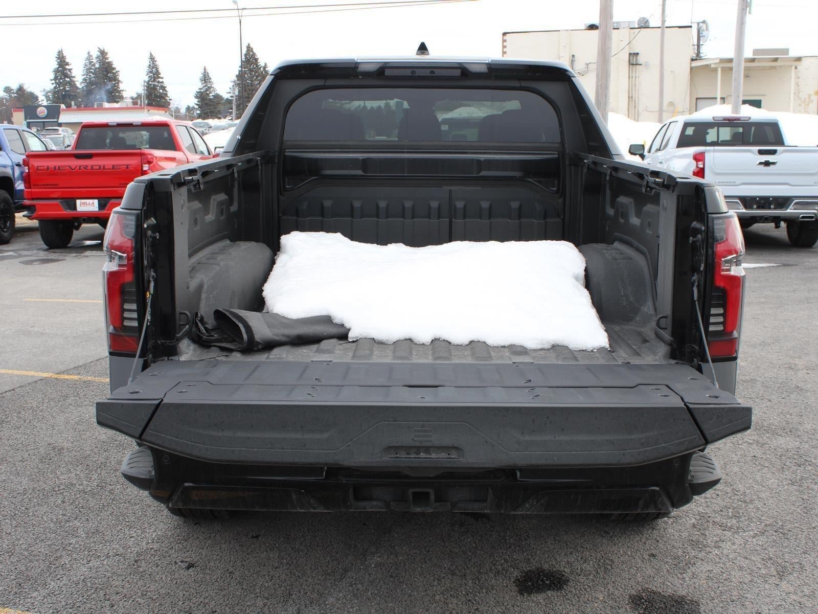 New 2024 Chevrolet Silverado EV RST AWD/4WD image 46