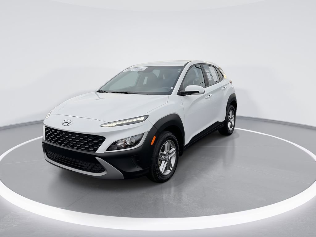 Used 2023 Hyundai Kona SE image 4