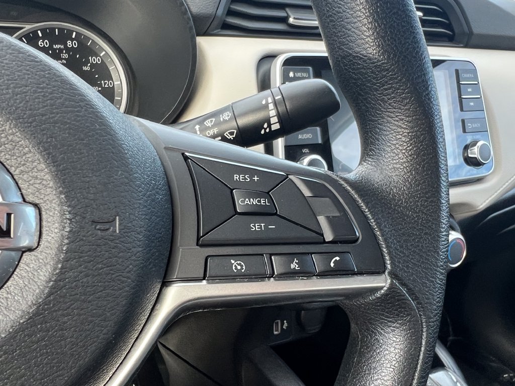 Used 2022 Nissan Versa SV FWD image 18