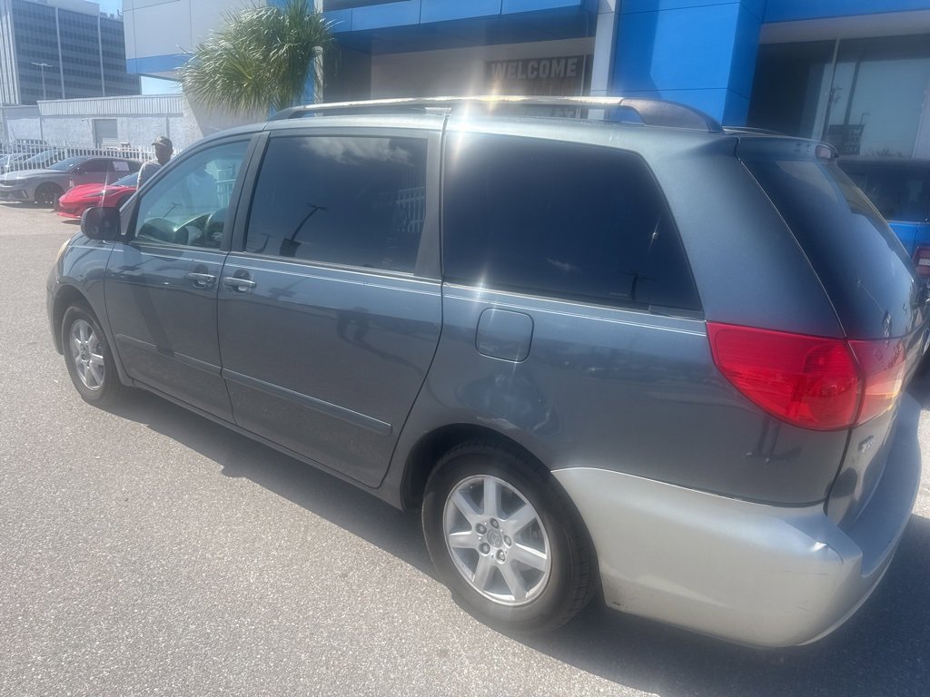 Used 2008 Toyota Sienna XLE image 4
