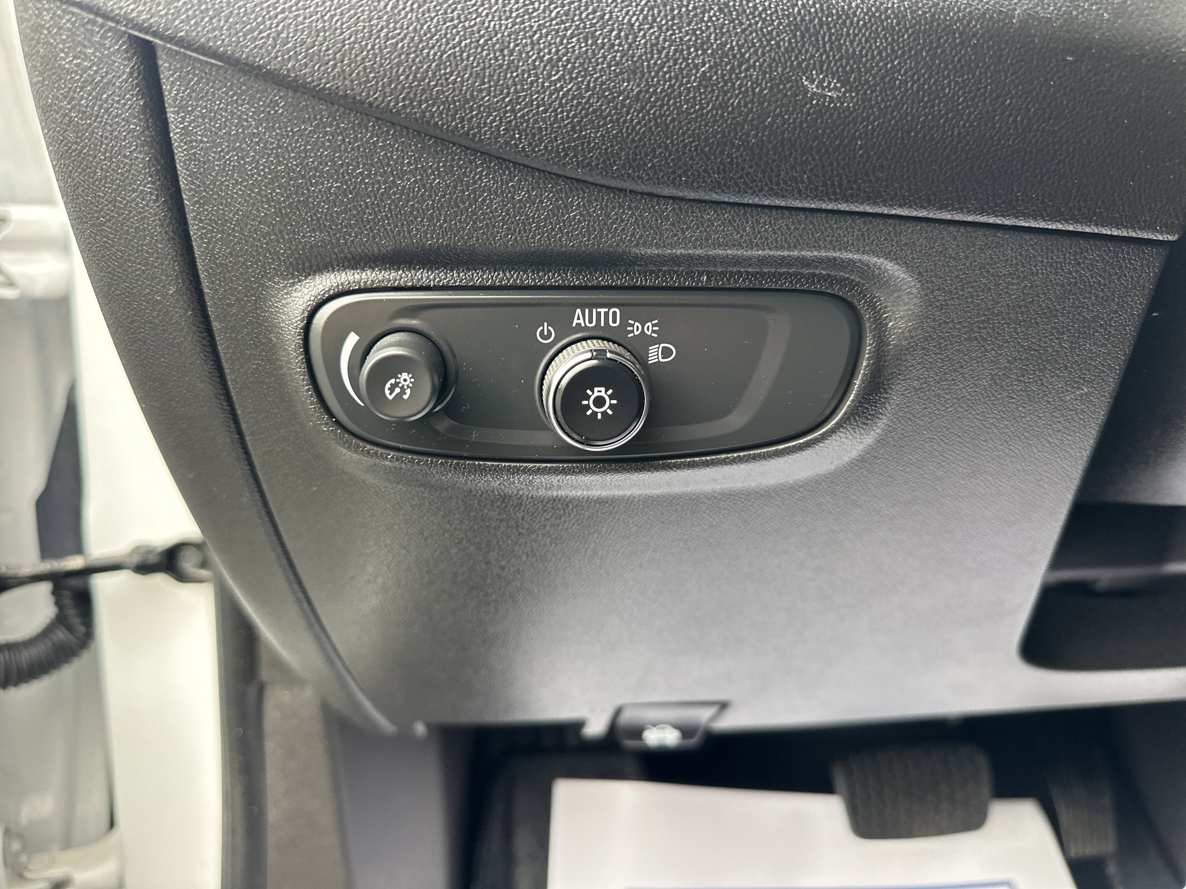 Used 2024 Chevrolet Equinox RS AWD/4WD image 7