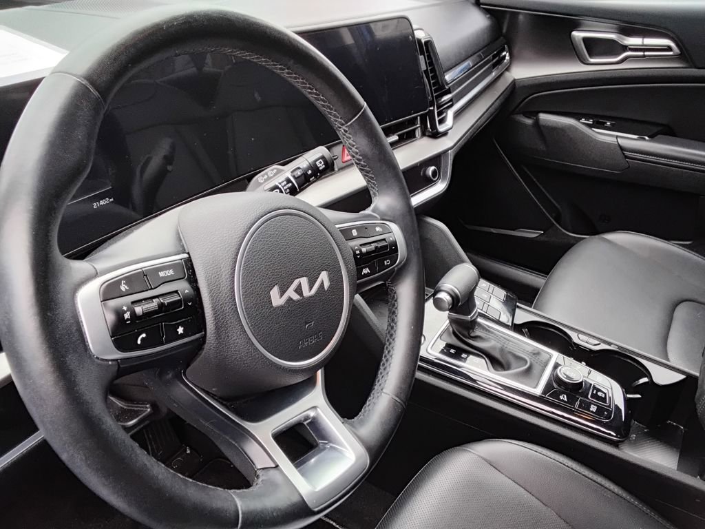 Used 2023 Kia Sportage EX image 7