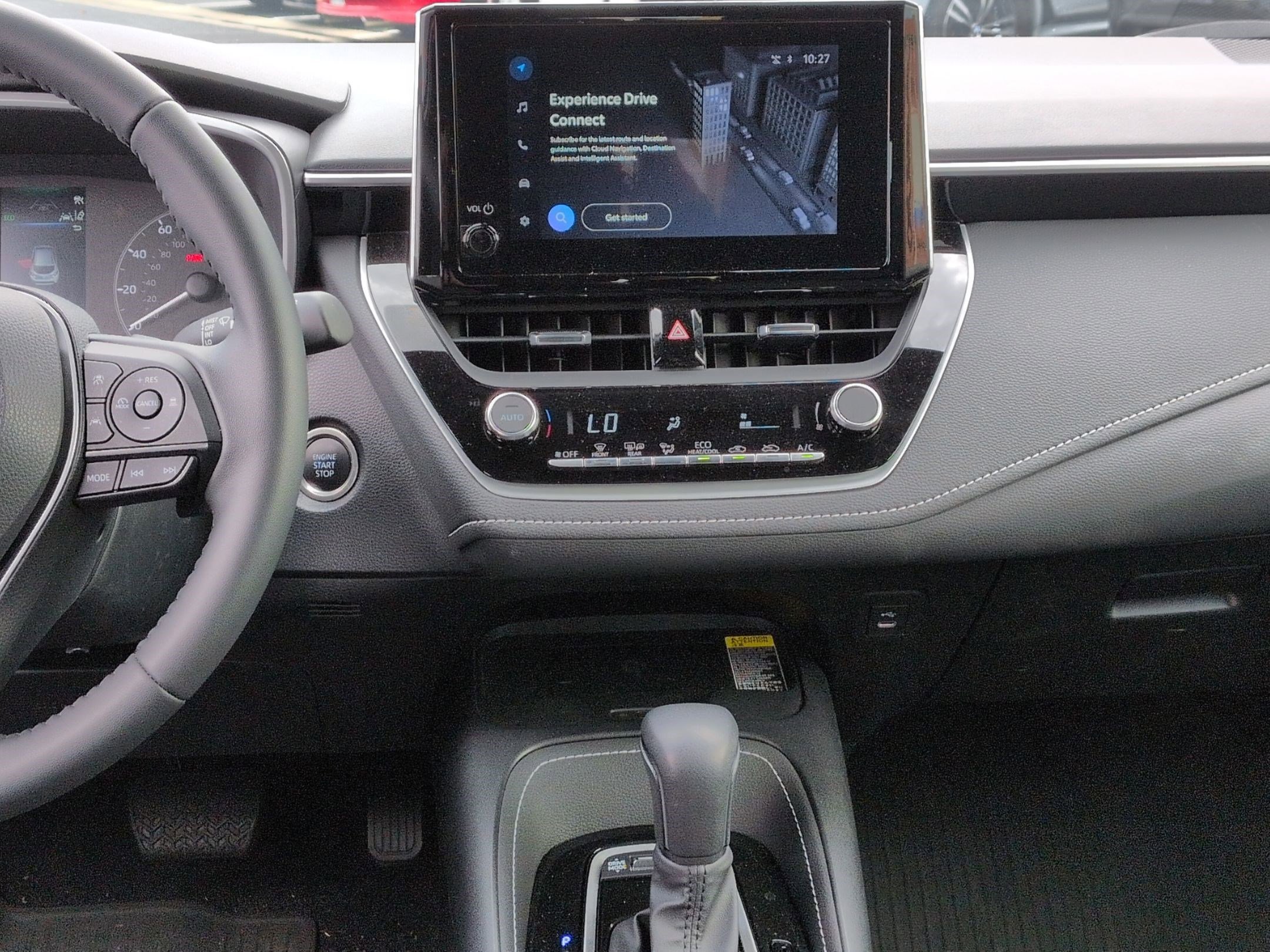 Used 2025 Toyota Corolla SE w/ SE Package FWD image 27