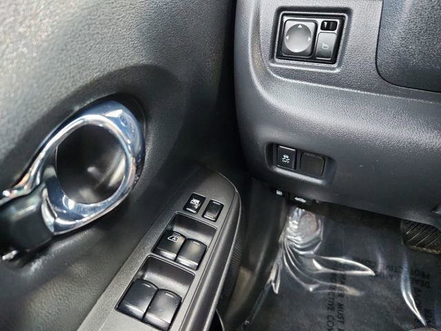 Used 2017 Nissan Versa Note SV FWD image 32