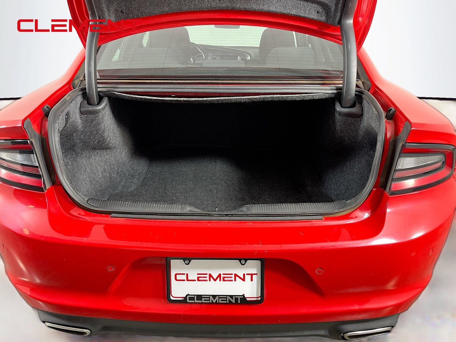 Used 2022 Dodge Charger SXT RWD image 10