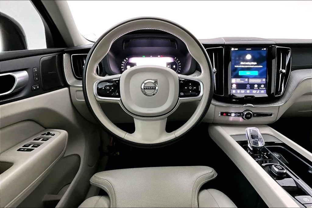 Certified 2024 Volvo XC60 B5 Ultimate w/ Protection Package Premier AWD/4WD image 6
