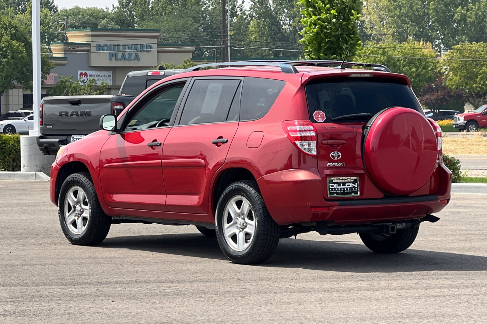 Used 2012 Toyota RAV4 4WD V6 w/ Tow Prep Pkg image 9