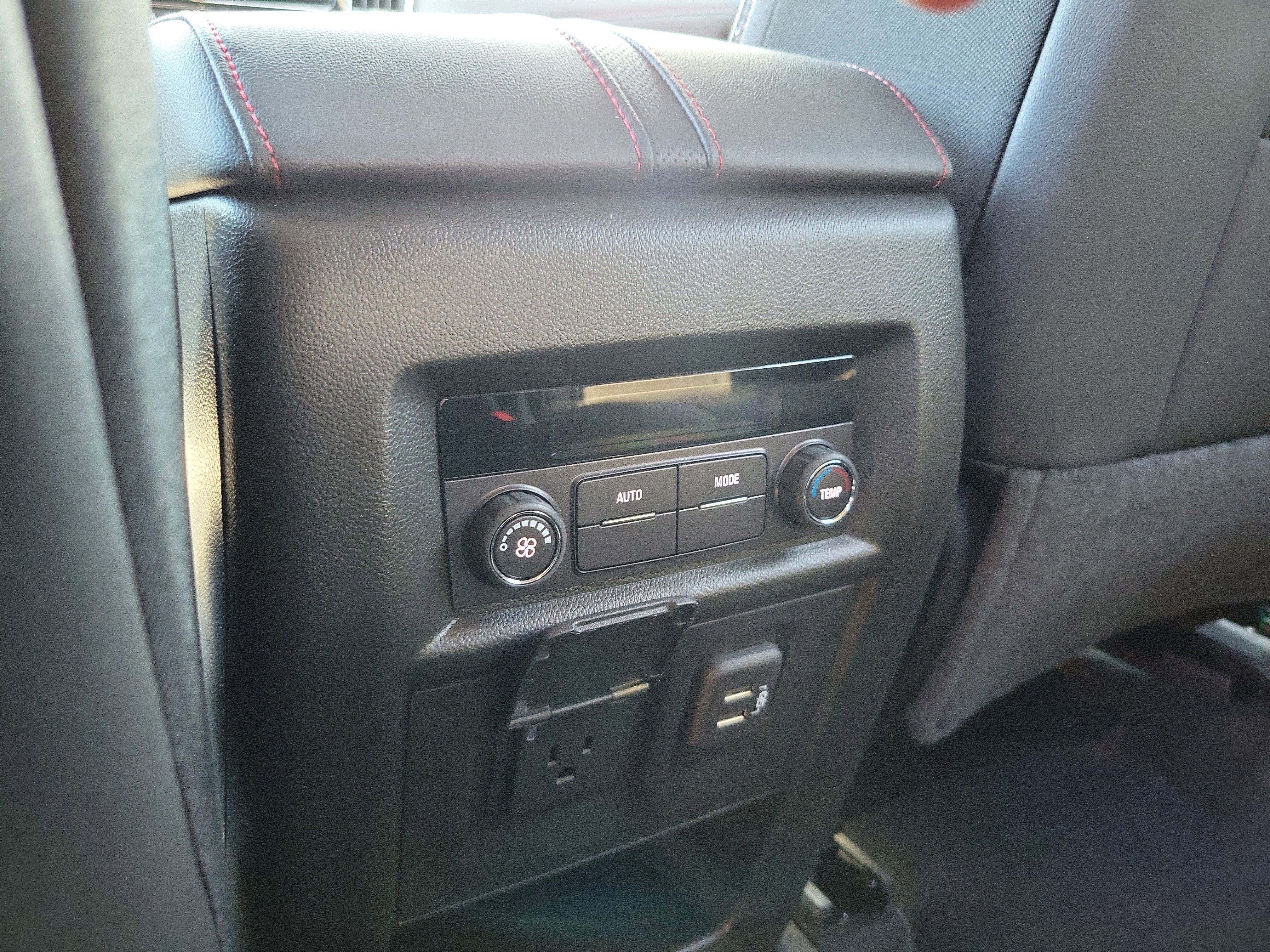 Used 2023 Chevrolet Traverse RS image 14