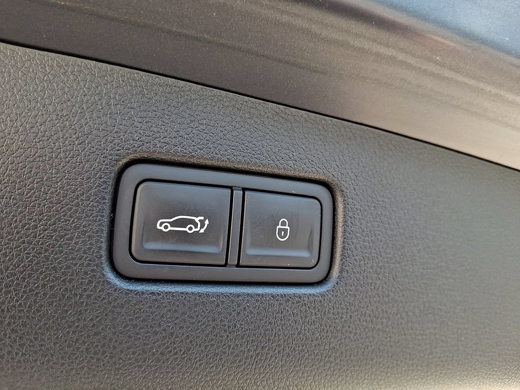 Used 2023 Genesis Electrified GV70 AWD/4WD image 32