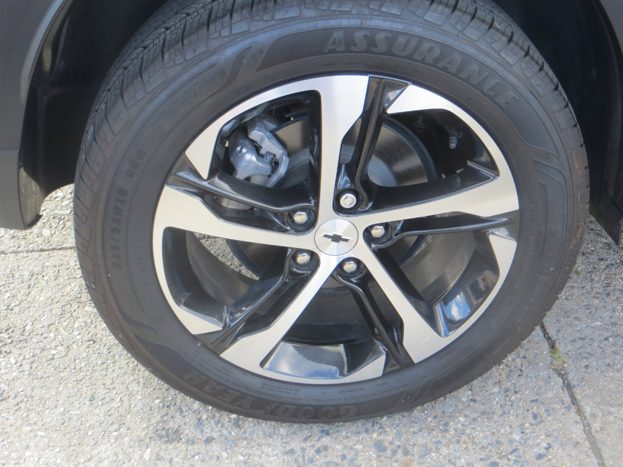 Used 2024 Chevrolet Trax RS w/ Driver Confidence Package image 7