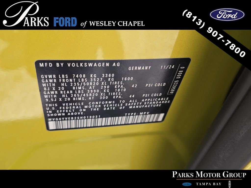 Used 2025 Volkswagen ID. Buzz 1st Edition AWD/4WD image 35