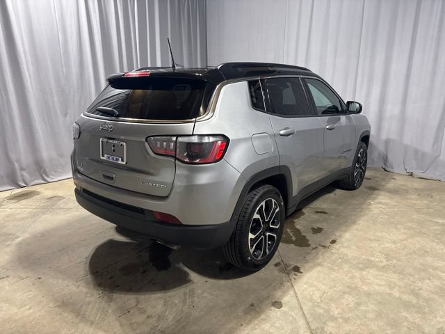 Used 2022 Jeep Compass Limited AWD/4WD image 35