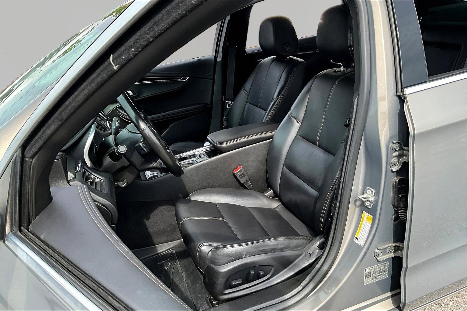 Used 2018 Chevrolet Impala LT w/ LT Leather Package FWD image 21
