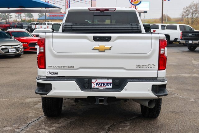 Used 2023 Chevrolet Silverado 2500 High Country w/ Z71 Off-Road Package image 4