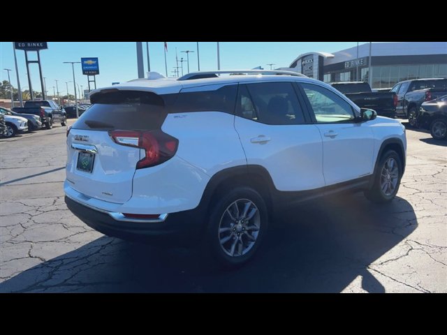 Certified 2023 GMC Terrain SLT AWD/4WD image 8