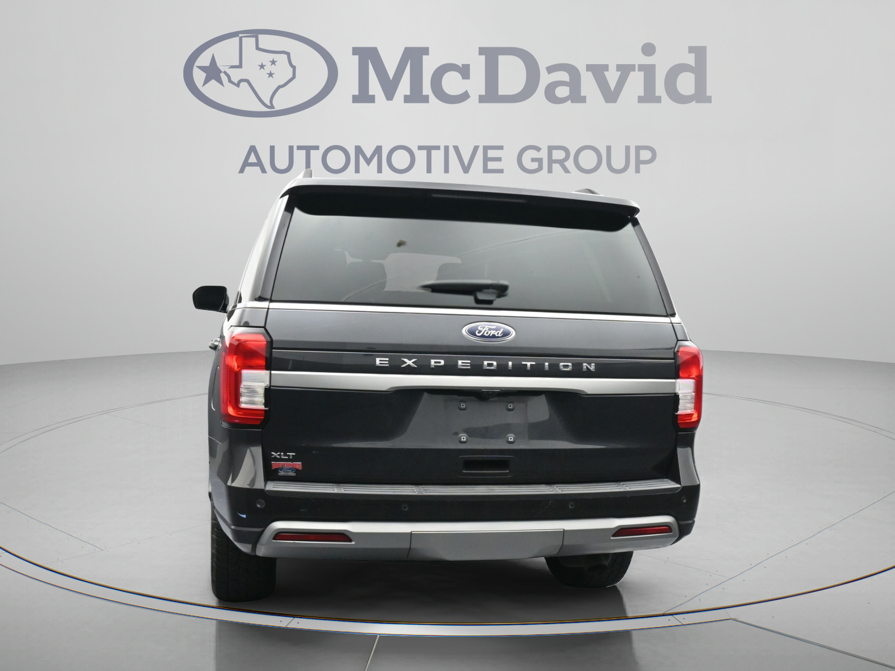 Used 2024 Ford Expedition XLT RWD image 7