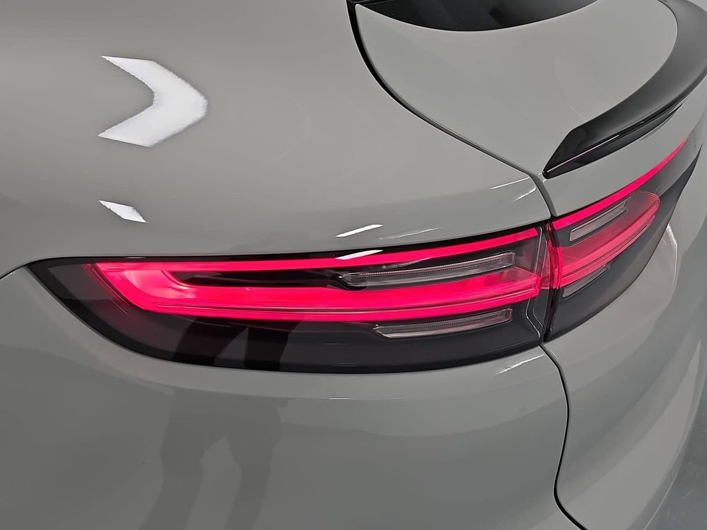 Certified 2023 Porsche Cayenne Turbo S AWD/4WD image 30