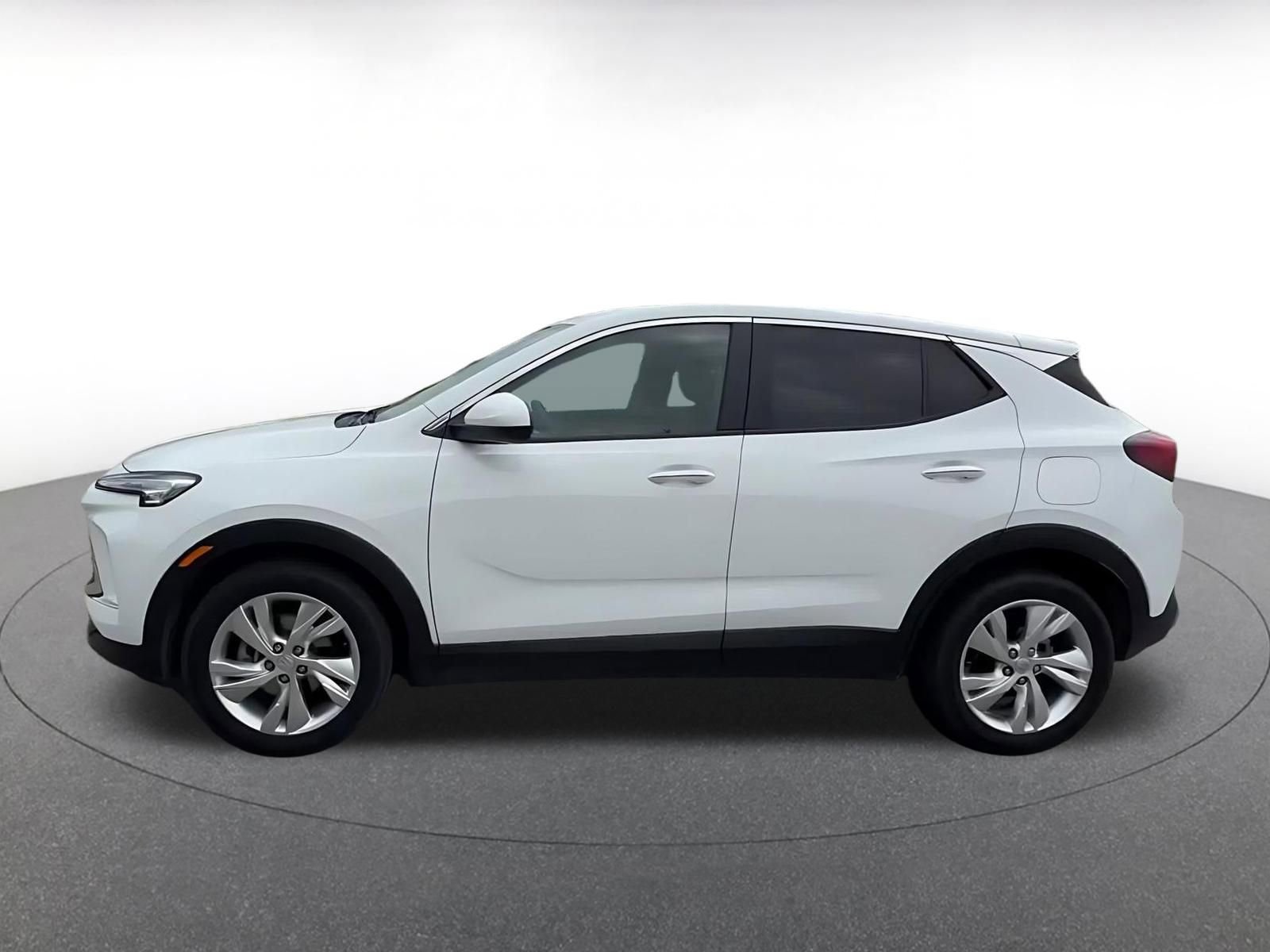 Used 2025 Buick Encore GX Preferred FWD image 8
